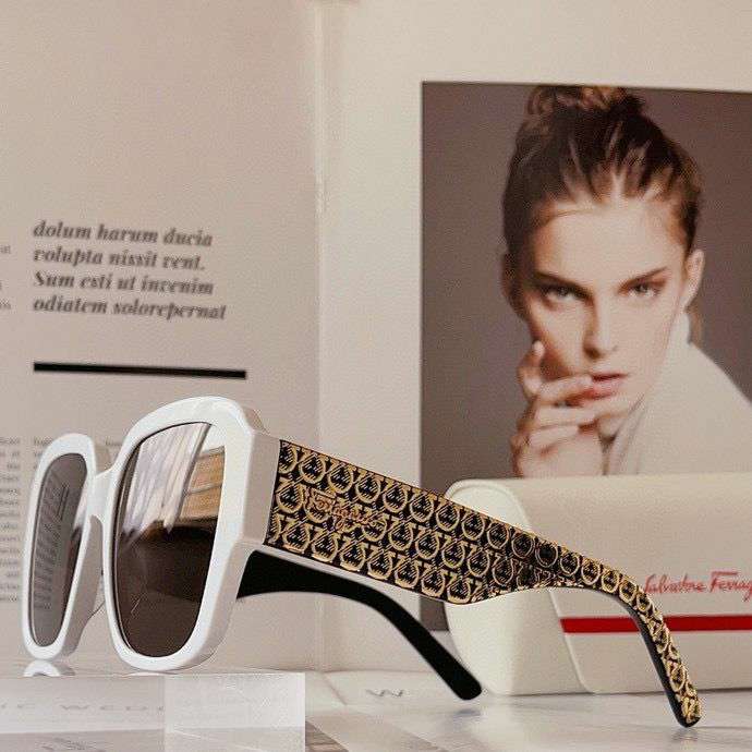 Picture of Ferragamo Sunglasses _SKUfw47511861fw